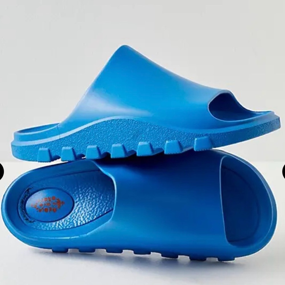 Free People Movement Hallftime Slides Women’s XL EU 41 Vibrant Blue Sporty New